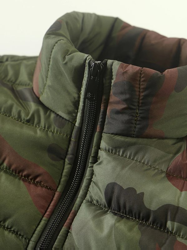 Men's Camouflage Casual Sport Jacket, Featuring a Small Stand-up Collar Design - a Classic and Versatile Windbreaker with Zippered Pockets for Easy Carrying and Storage. This Loose-fitting Warm Jacket Offers a Regular Fit, Ideal for Casual Outdoor
